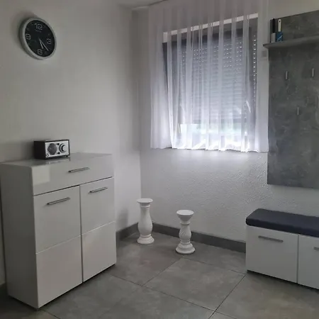 Lägenhet Apartman Ika