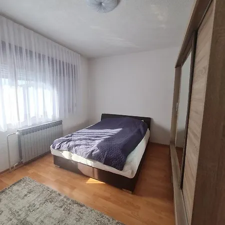 Apartman Ika Lägenhet Bihać